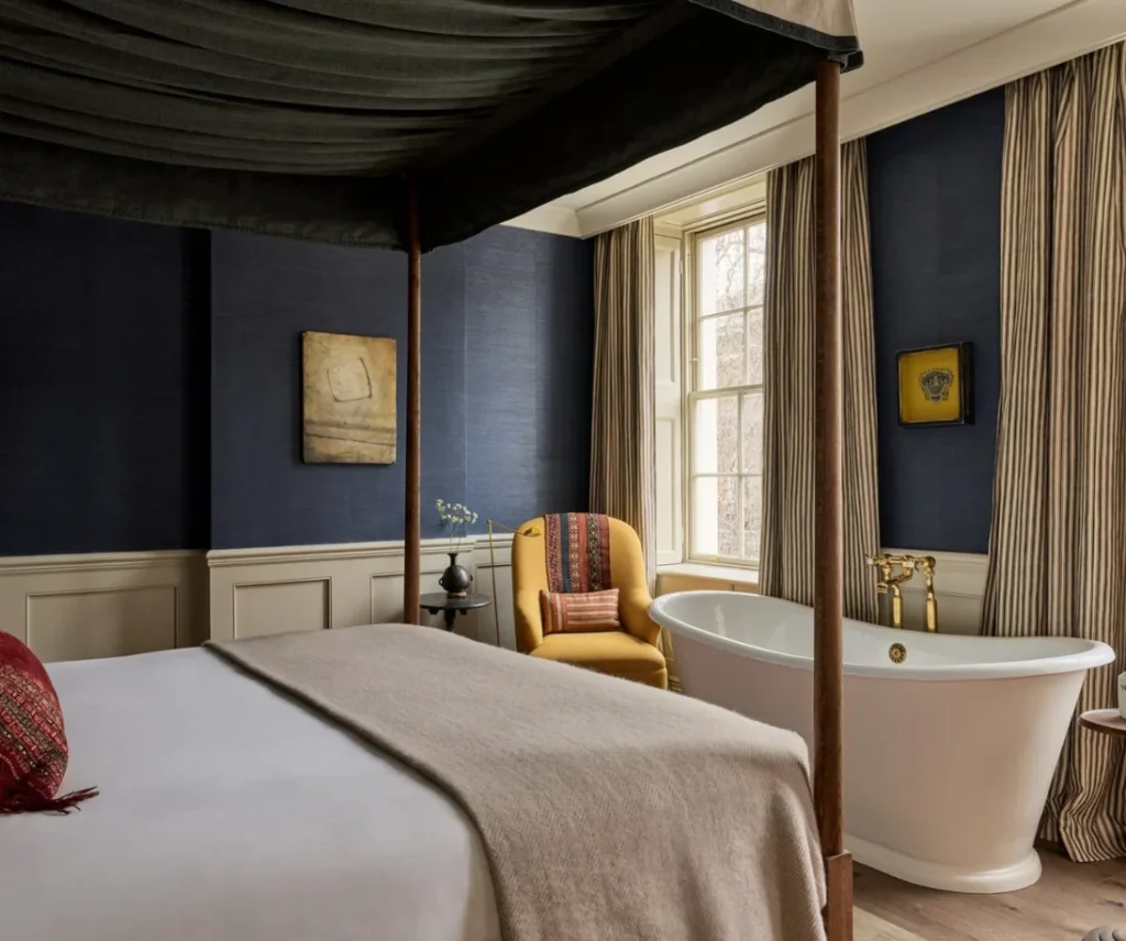 Zetter Hotel Bloomsbury, London — image 4